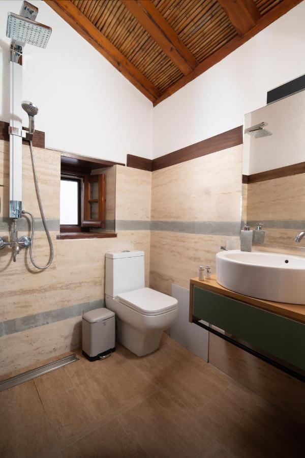 Kalnterimi Guesthouses Монемвазия Экстерьер фото